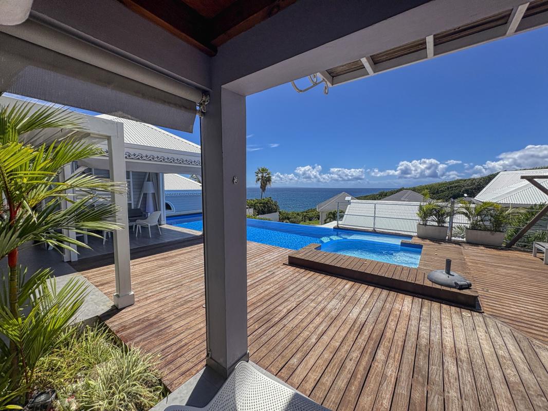 5.Location villa piscine Sainte Anne Guadeloupe_Vue mer